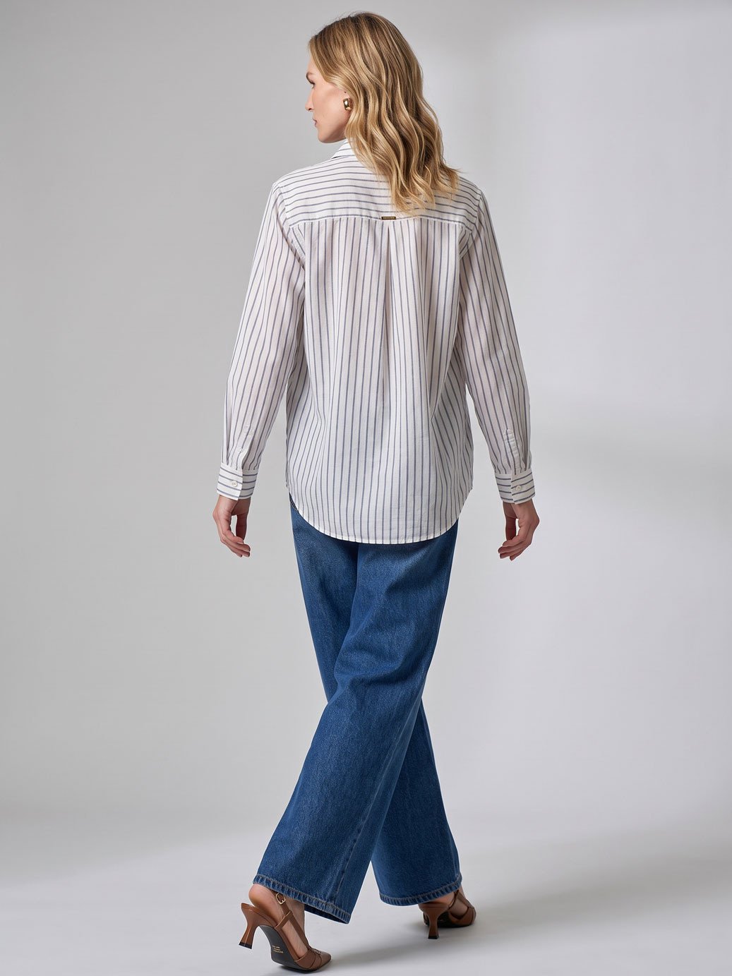 10202233 camisa comfy de algodao listrado tiany 19200431 calca jeans pantalona sabrina 2 3