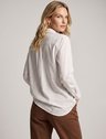 10202236 camisa comfy de algodao belmira 19200544 calca sarja reta marrom escuro violetta 3