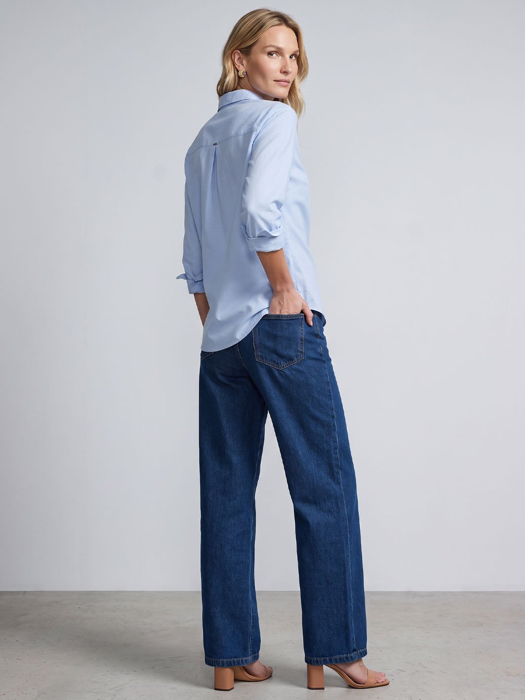 10202253 camisa comfy oxfordine sara 19200431 calca jeans sabrina 4 1