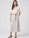 10501717 blusa polo malha off white talira 11000406 saia alfaiataria maxi sarja areia gislayne 2 4