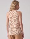 10501817 blusa estampa savana tita 19200676 calca alfaiataria reta cenoura camel nivia 1 1