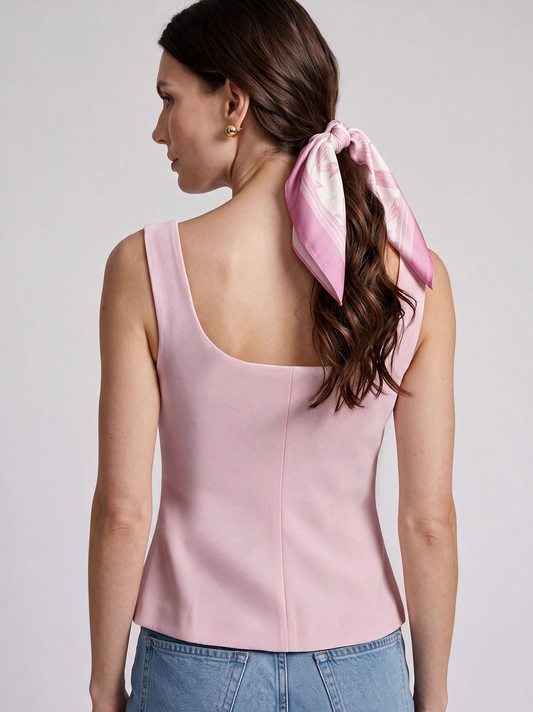10501692 blusa alfaiataria com alcas decote reto rosa claro bielly 10161092 lenco barrado off white com estampa floral rosa livia 1