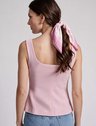 10501692 blusa alfaiataria com alcas decote reto rosa claro bielly 10161092 lenco barrado off white com estampa floral rosa livia 1
