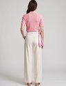 10501856 blusa polo feminina em rosa talira 19200639 calca de alfaiataria pantalona off white milana