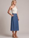 11000418 saia jeans evase longuete azul medio vanice 10800896 blusa ombro so em malha canelada off white domitila 1